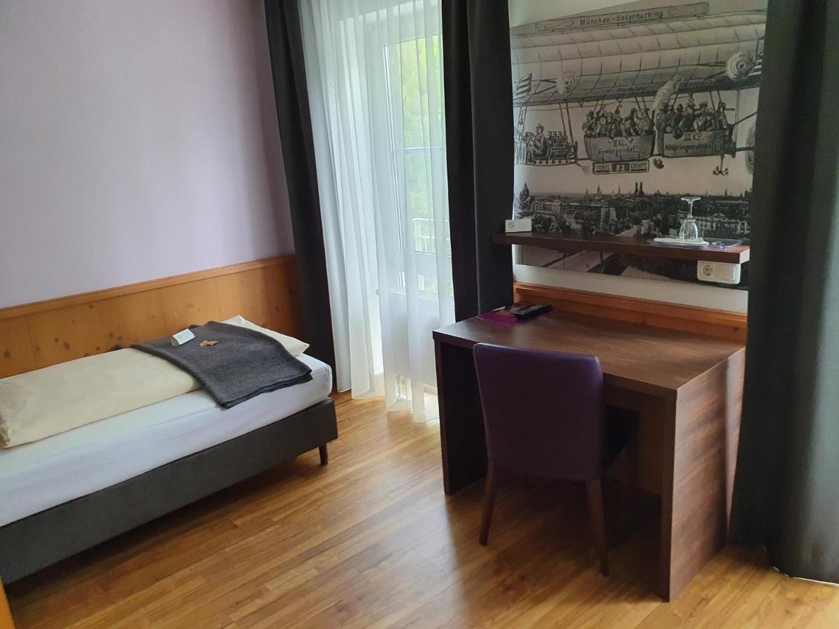 Boutique Hotel Beckenlehner Unterhaching Ngoại thất bức ảnh