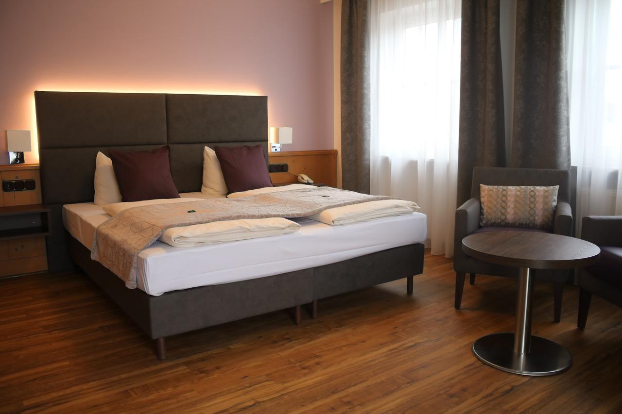 Boutique Hotel Beckenlehner Unterhaching Ngoại thất bức ảnh
